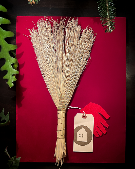 Handbroom