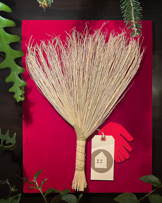 Handbroom
