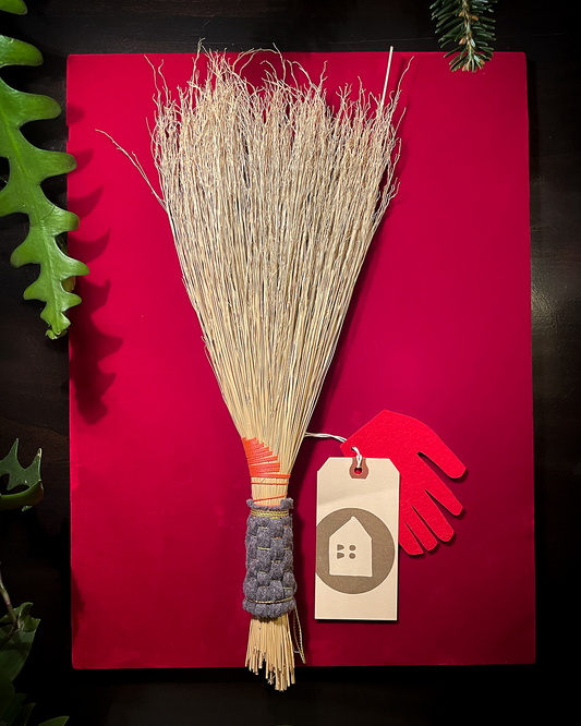 Handbroom (Plaited)